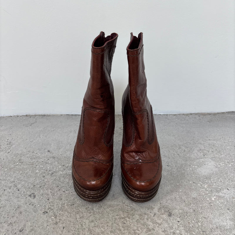 00s Prada Leather Platform Ankle Boot Heels