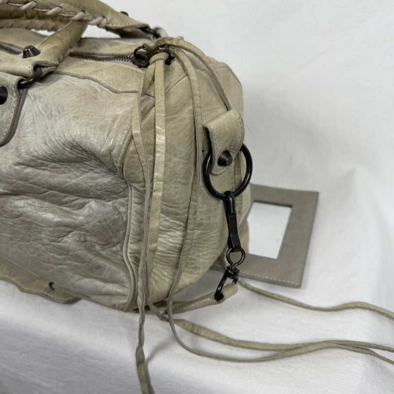 08 Balenciaga Grey/Pistachio Green Twiggy Bag