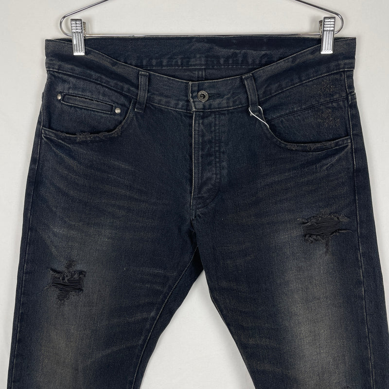 5351 Pour Les Hommes Distressed Jeans