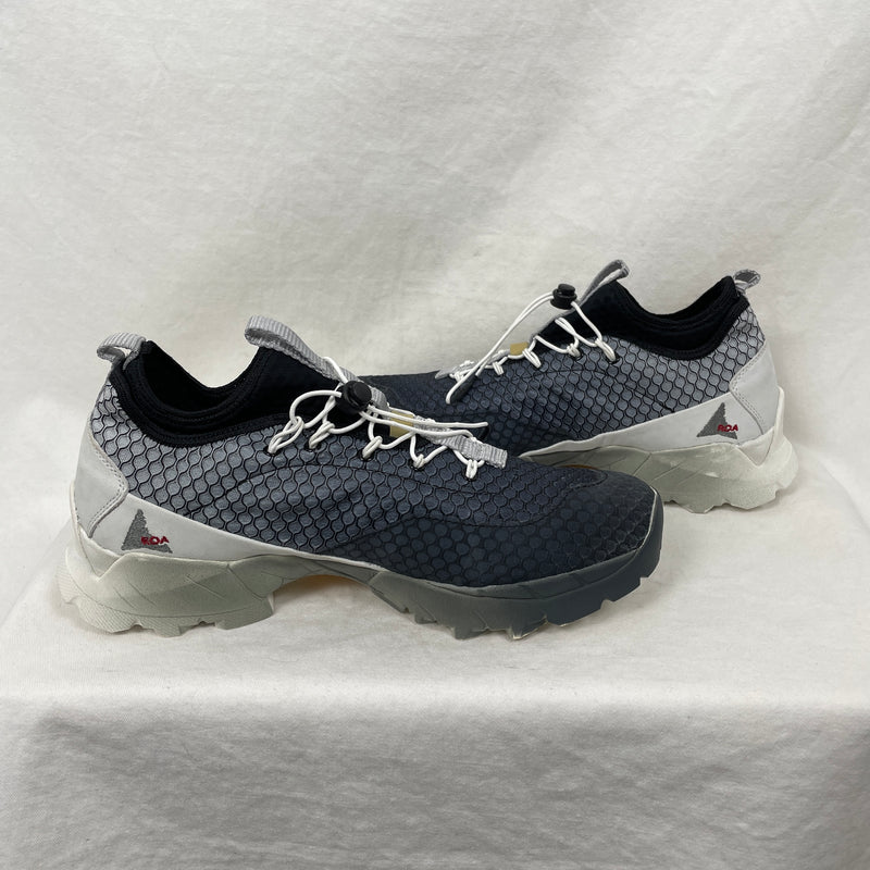 ROA Hiking Low Top Sneakers