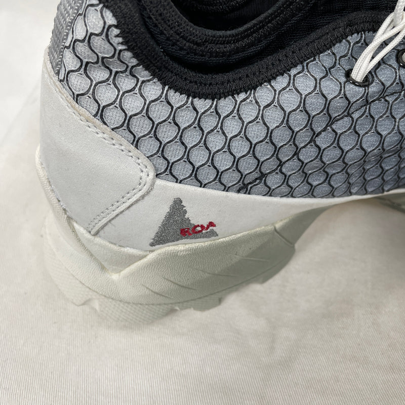 ROA Hiking Low Top Sneakers