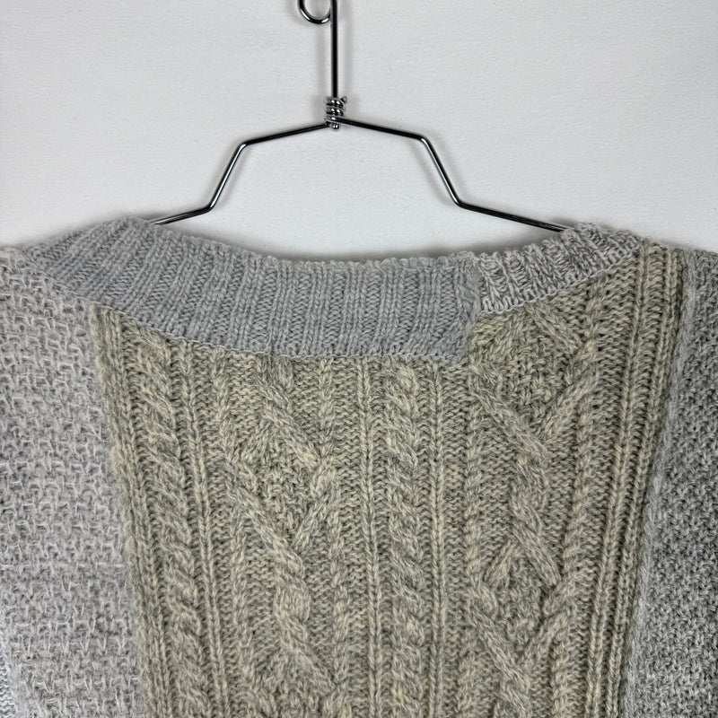 5351 Pour Les Hommes Cable Knit Sweater