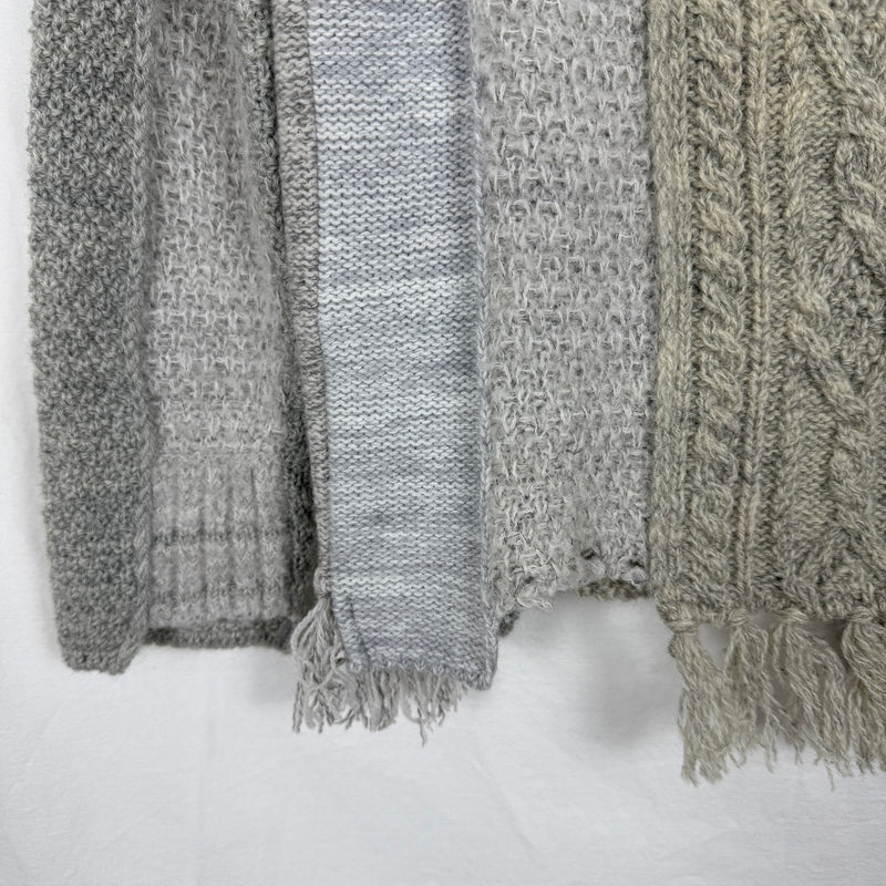 5351 Pour Les Hommes Cable Knit Sweater