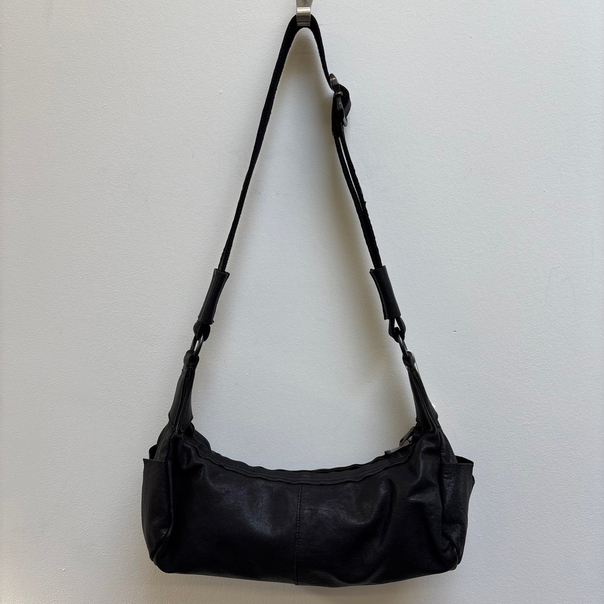 Alfredo Bannister Leather Crossbody Bag – Boketto