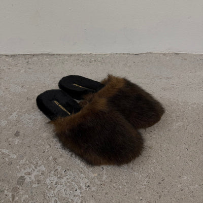 Avec Modération Fur Slides