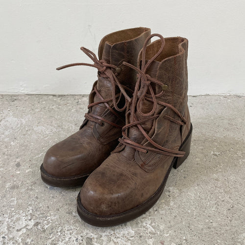 T2IN Dirt Brown Leather Bondage Boots