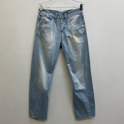 00s Levi’s Lightwash Engineered Jeans