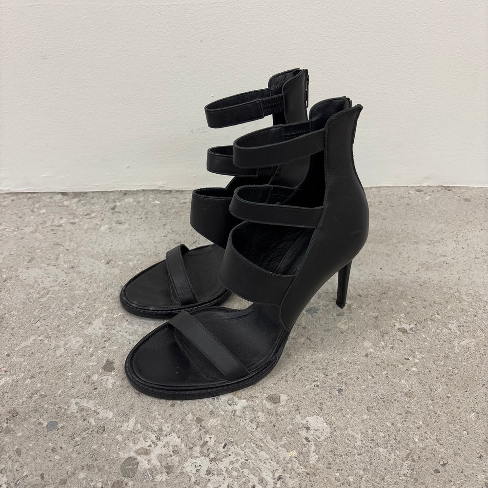 Prada Square Toe Heels – Boketto