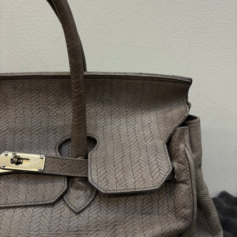 Grey Fishnet Patterned Leather Firkin Handbag