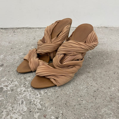 Gucci Tom Ford Silk Bamboo Heels