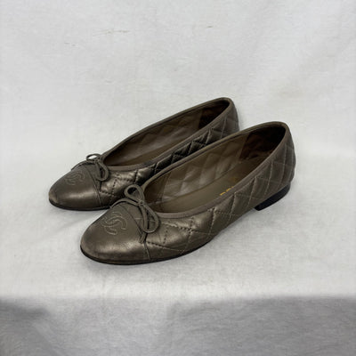 00s Chanel Quilted Leather Bow Flats