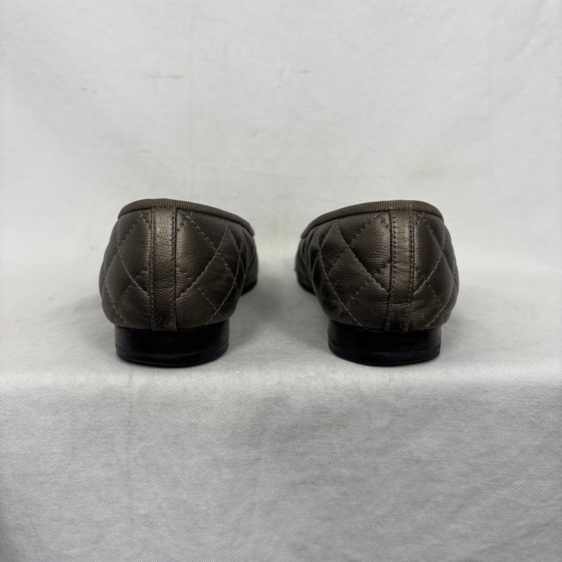 00s Chanel Quilted Leather Bow Flats