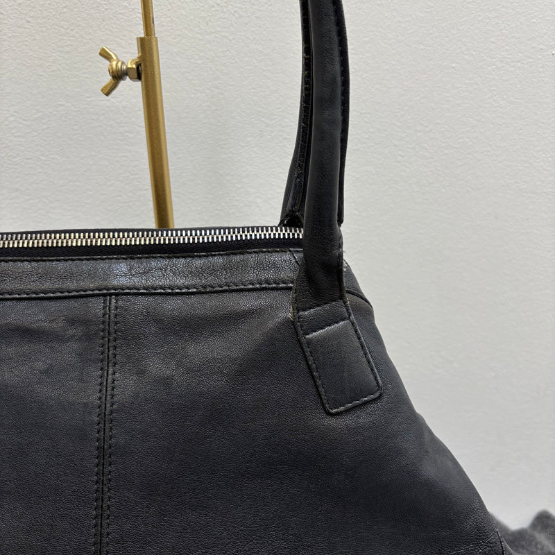 Alexander McQueen De Manta Leather Tote Bag