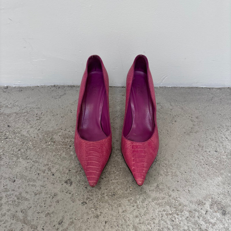Gucci Bubblegum Snakeskin Leather Pointed Heels