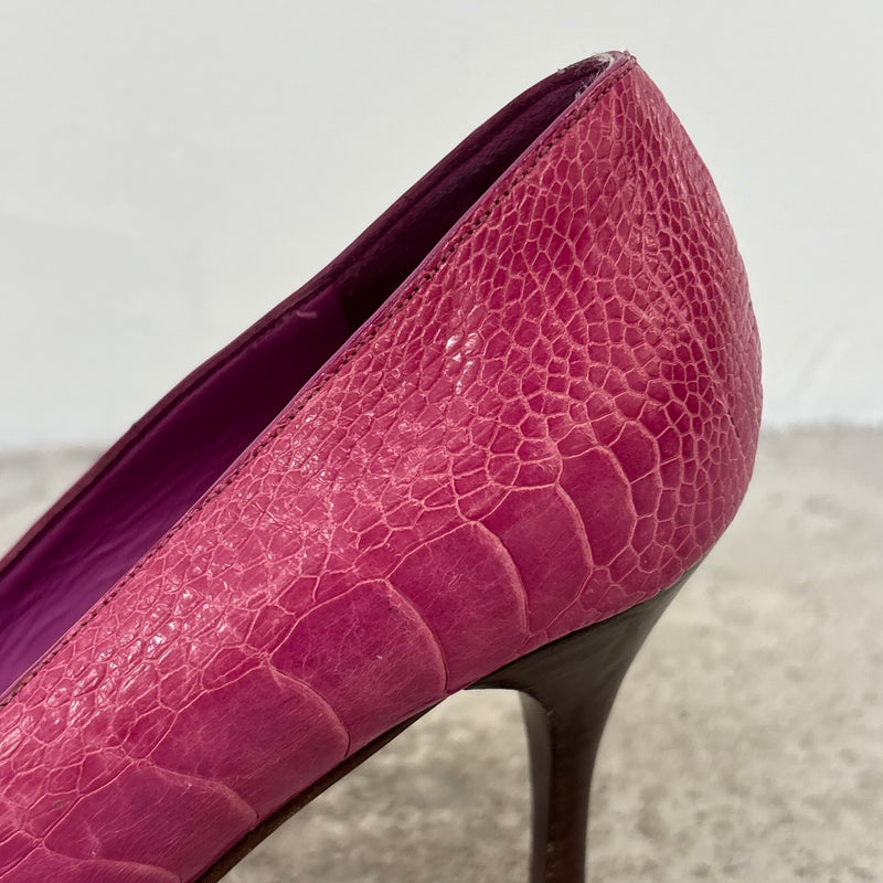 Gucci Bubblegum Snakeskin Leather Pointed Heels